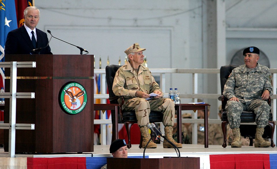 US Navy 070316-A-7445Z-130 ecretary of Defense Robert M. Gates delivers his speech at the U.S. Central Command Change of Command ceremony