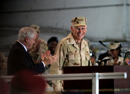 US Navy 070316-A-7445Z-186 Adm. William J. Fallon receives a round of applause from the Secretary of Defense, Robert M. Gates and Change of Command ceremony attendees