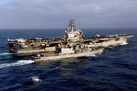 US Navy 070317-N-5961C-106 USS Ronald Reagan (CVN 76) connects to Japan Maritime Self Defense Force (JMSDF) destroyer Hamagiri (DD 155) during a fueling at sea (FAS) evolution