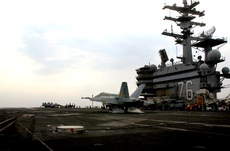 US Navy 070315-N-7130B-178 Capt. Richard Rhett Butler, commander of Carrier Air Wing (CVW) 14, makes his 1000th carrier arrested landing aboard Nimitz-class aircraft carrier USS Ronald Reagan (CVN 76)