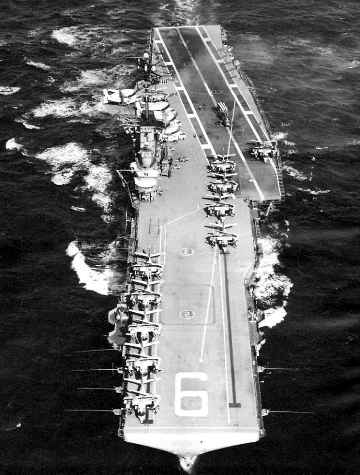 USS Essex (CVS-9) aerial bow view 1967