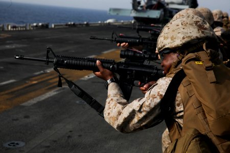 USS Essex (LHD 2) 150707-M-SV584-103 (19949150218)