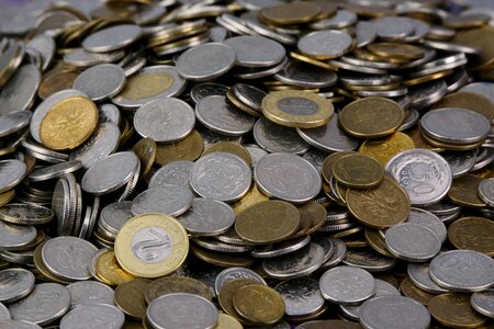 Finance cash buck