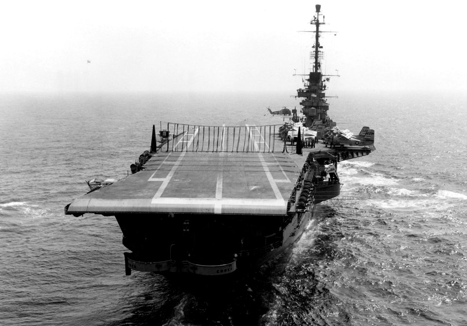 USS Essex (CVS-9) crash barrier 1961