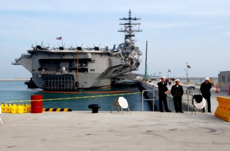 US Navy 070323-N-4009P-309 Sailors from the Republic of Korea stand at the security checkpoint for USS Ronald Reagan (CVN 76) while the ship is moored to the pier