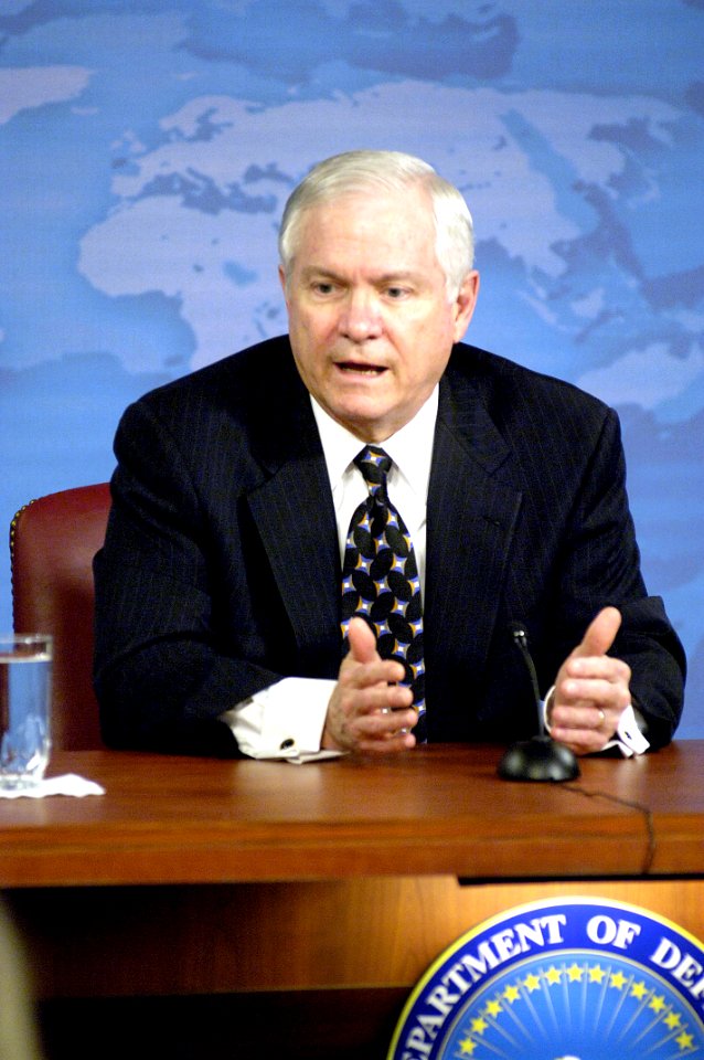 US Navy 070322-D-9880W-108 Secretary of Defense Robert M. Gates responds to questions from the press at the Pentagon