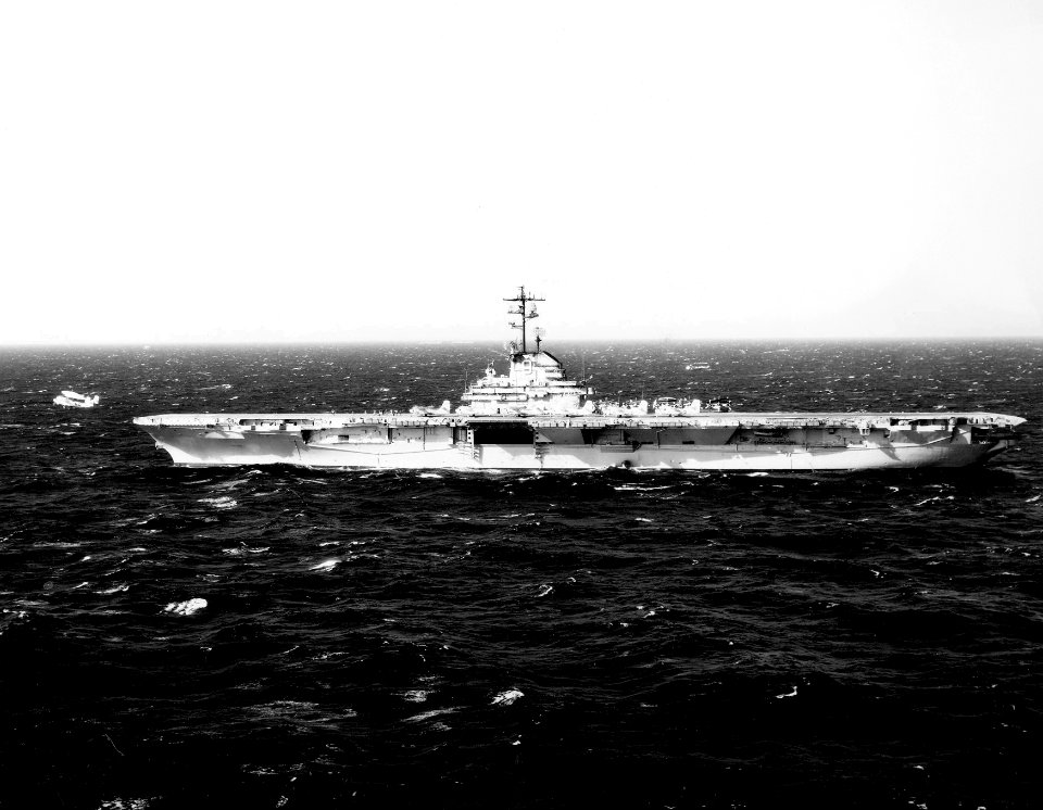 USS Essex (CVS-9) launching E-1B 1964