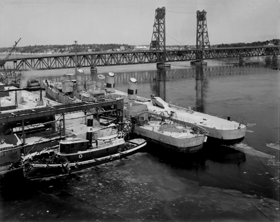 USS Epperson (DD-719) and USS Robert A. Owens (DD-827) at Bath Iron Works in January 1948