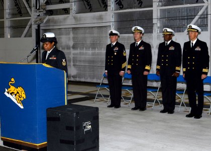 US Navy 070327-N-1082Z-001 Drug and alcohol advisor (DAPA), Chief Yeoman Christina Lenore speaks to personnel from Strike Fighter Squadron (VFA) 15