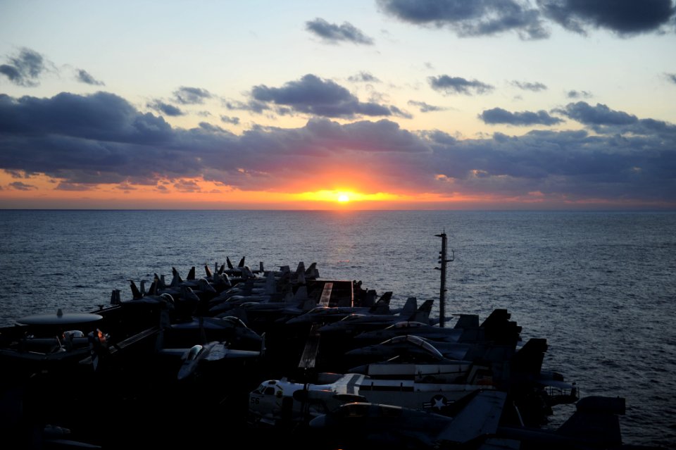 USS Dwight D. Eisenhower returns to homeport. (8280964415)
