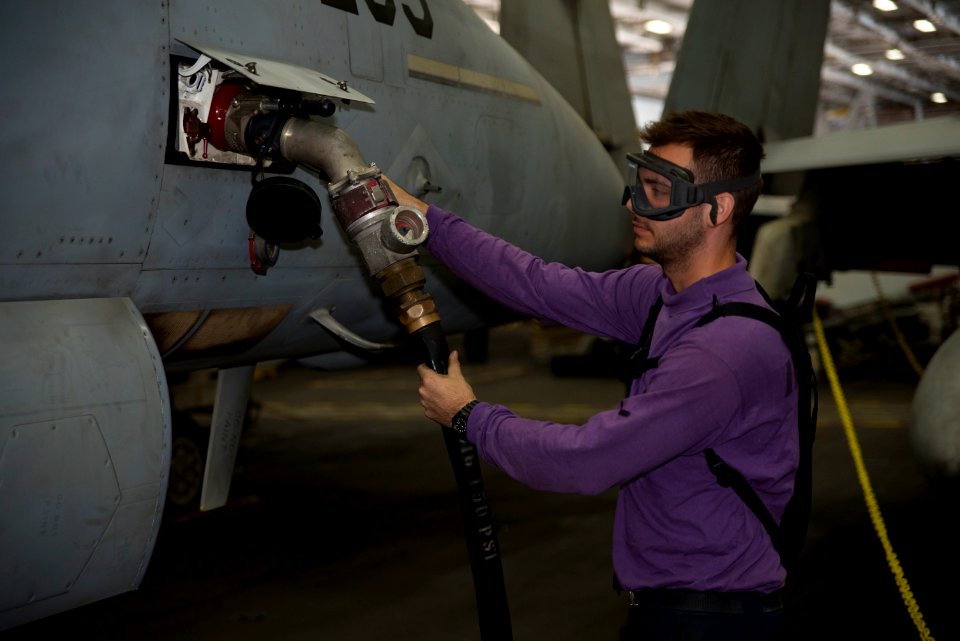 USS Dwight D. Eisenhower Deployment 161003-N-IE397-054
