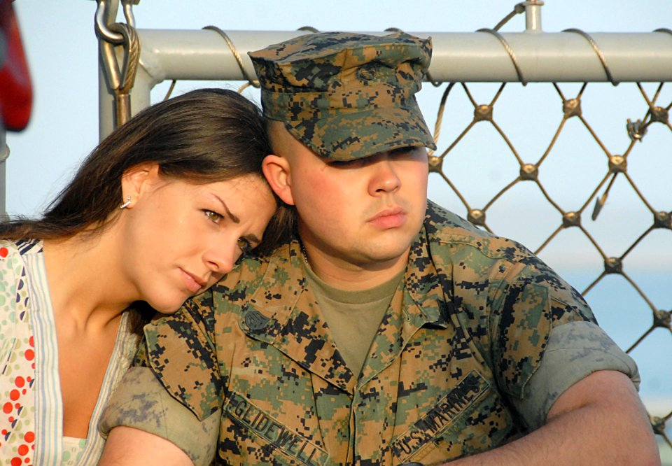 US Navy 070410-N-1722M-046 Marine Staff Sgt. Jeff Glidewell assigned to 13th Marine Expeditionary Group, and his wife spend some last moments together before his departure on the amphibious assault ship USS Bonhomme Richard (LH