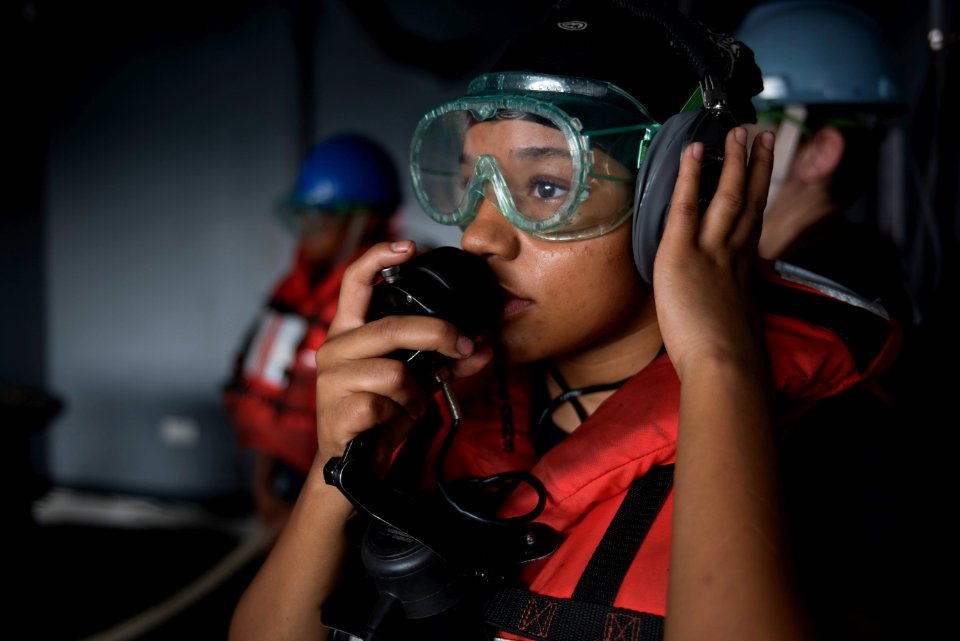 USS Dwight D. Eisenhower Deployment 160909-N-WC455-060