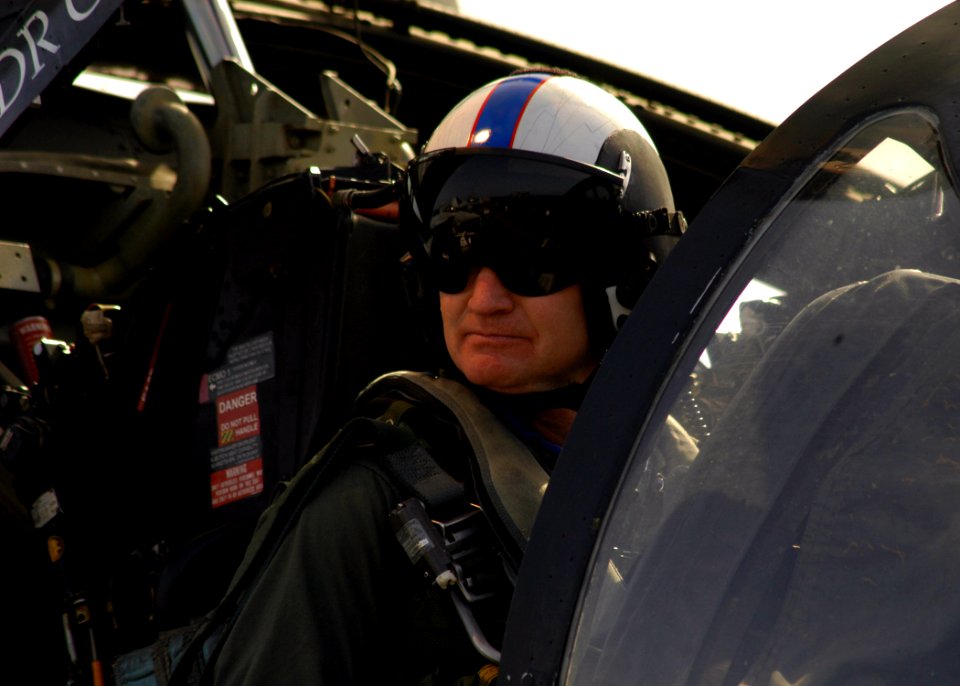 US Navy 070407-N-8446A-006 Cmdr. Gordon Smith, commanding officer of the Patriots of Electronic Attack Squadron (VAQ) 140, prepares to conduct an aerial change of command ceremony with Cmdr. Christopher Rankin