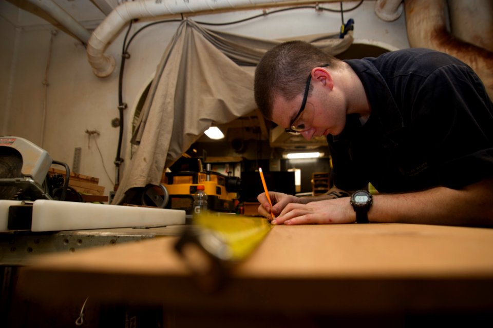USS Dwight D. Eisenhower Deployment 160718-N-WC455-014