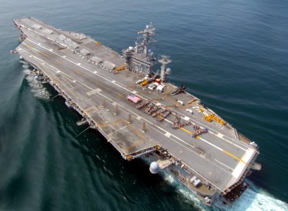 USS Dwight D. Eisenhower Friends and Family Day Cruise 080830-N-KT462-210