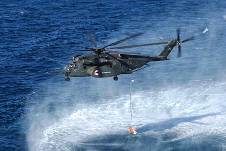 US Navy 070416-N-6501M-006 An MH-53E Sea Dragon assigned to Helicopter Mine Counter Measure Squadron (HM) 15 conducts a mine sweeping exercise