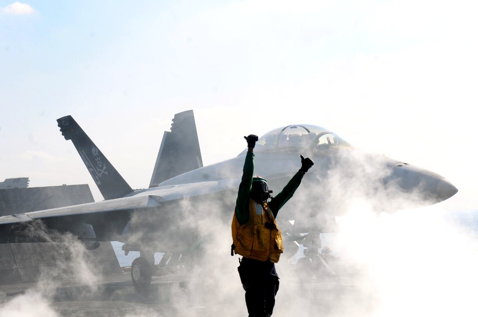 USS Dwight D. Eisenhower action 121116-N-NB538-195