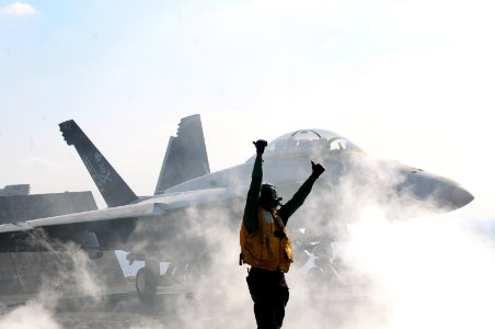 USS Dwight D. Eisenhower action 121116-N-NB538-195