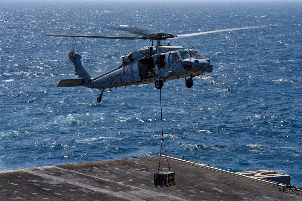 USS Dwight D. Eisenhower 160930-N-IE397-354
