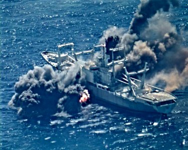 USS Durham (LKA-114) is sunk during exercise RIMPAC 2020 on 30 August 2020 (200830-N-NO842-1002)