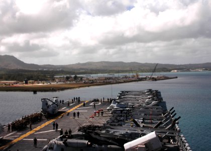 US Navy 070428-N-1226D-038 USS Bonhomme Richard (LHD 6) enters U.S. Naval Base Guam for a routine port visit