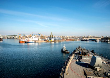 USS Donald Cook in Constanta 140414-N-KE519-017