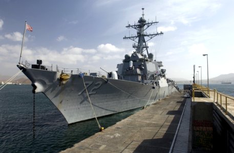 US Navy 070426-N-5459S-001 The guided-missile destroyer USS Mahan (DDG 72) is moored pier-side in Mindelo during a port visit