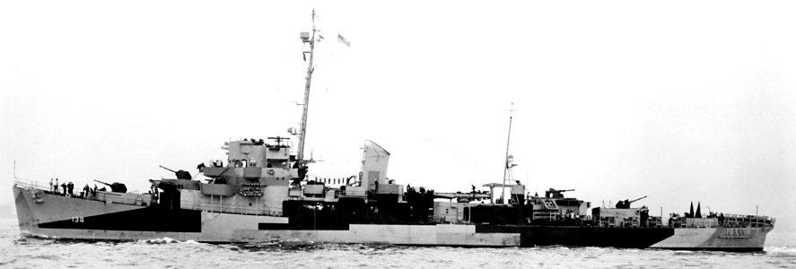 USS Douglas L. Howard (DE-138) underway off New York City (USA) on 1 September 1944 (BS 71829)