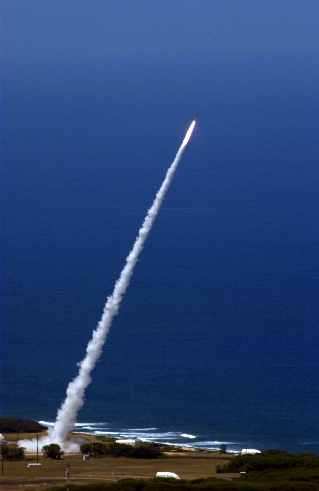 US Navy 070426-N-2143T-002 A short range unitary (non separating) ballistic missile target is launched from the Pacific Missile Range Facility