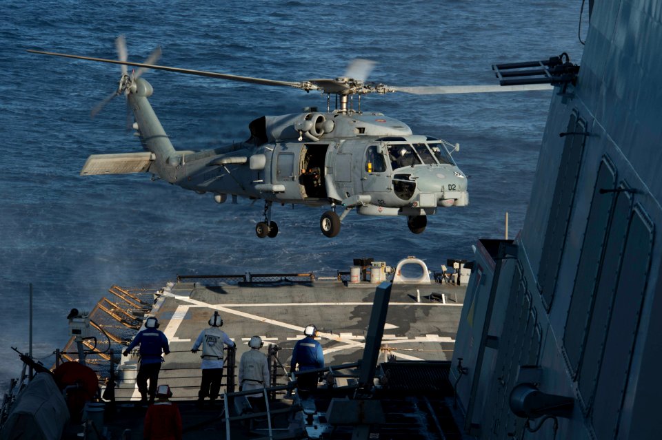 USS Donald Cook conducts flight operations. (19353341473)