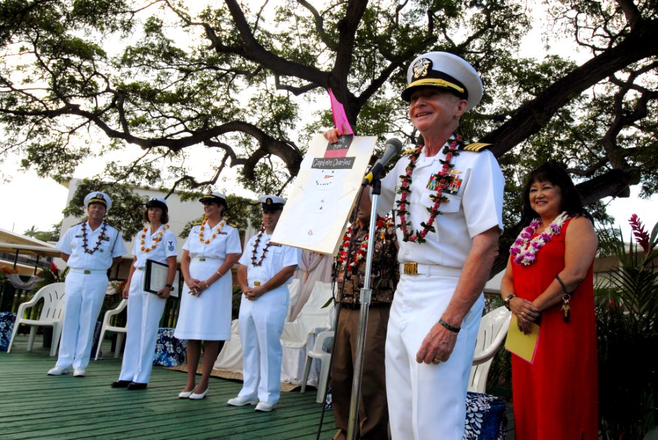 US Navy 070504-N-4965F-003 Commanding Officer, Naval Health Clinic Hawaii, Capt. Charles Barker, speaks to Pearl Harbor Kai Elementary School students, parents and faculty