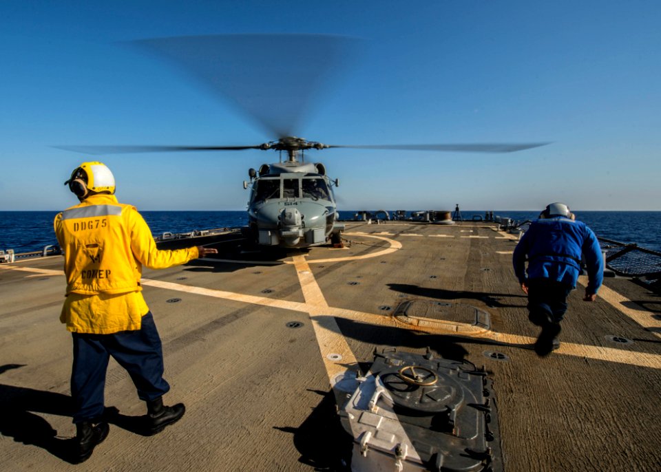 USS Donald Cook flight operations 140501-N-KE519-114
