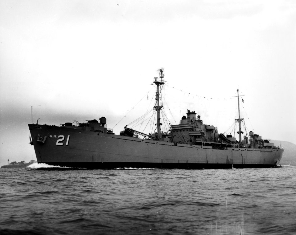 USS Dionysus (AR-21) underway, circa 1952-1955 (USN 1045360)