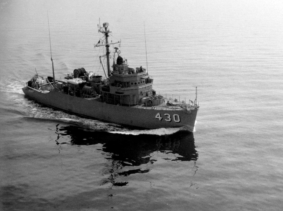 USS Direct (MSO-430) at sea in 1954