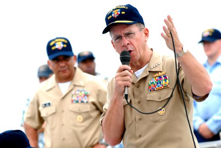 US Navy 070507-N-0696M-418 Chief of Naval Operations (CNO) Adm. Mike Mullen answers questions from the Sailors of guided missile destroyer USS Russell (DDG 59) during an all hands call on the fantail