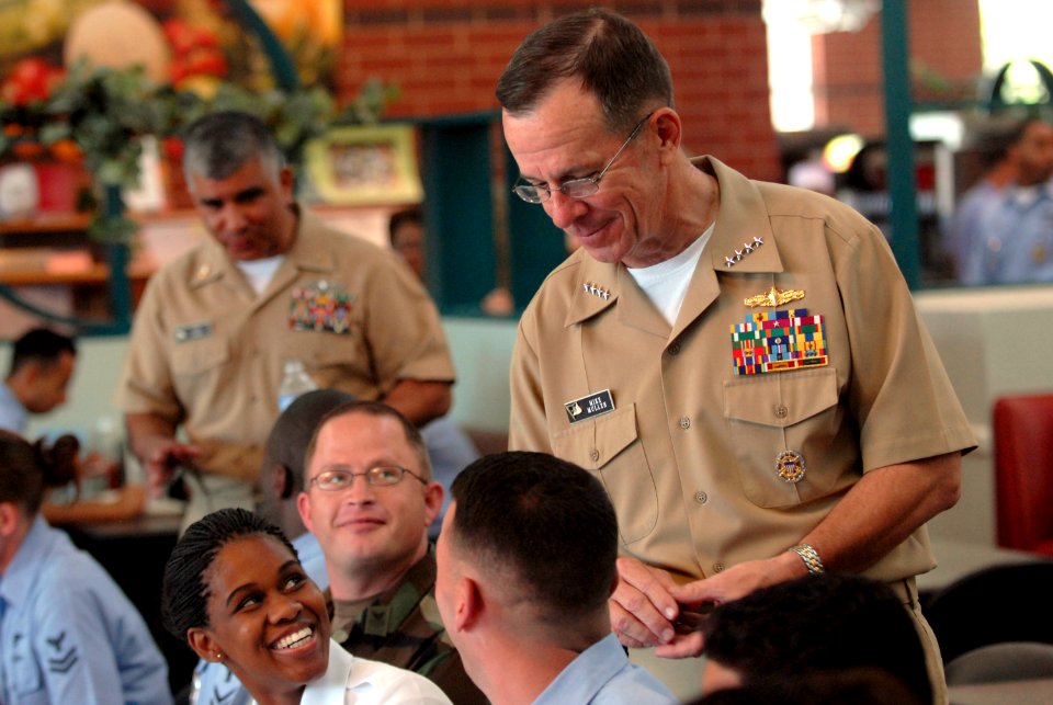 US Navy 070509-N-0696M-326 Chief of Naval Operations (CNO) Adm. Mike Mullen and Master Chief Petty Officer of the Navy (MCPON), Joe R. Campa Jr., visit with Sailors assigned to Naval Air Station Pensacola