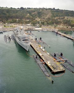 USS Dixon (AS-37) at San Diego with submarines, 15 April 1987 (6429803)