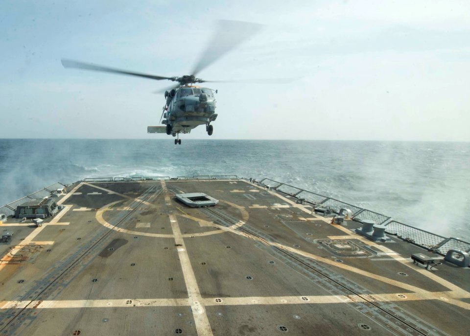 USS Dewey flight deck operations 150113-N-KB426-030