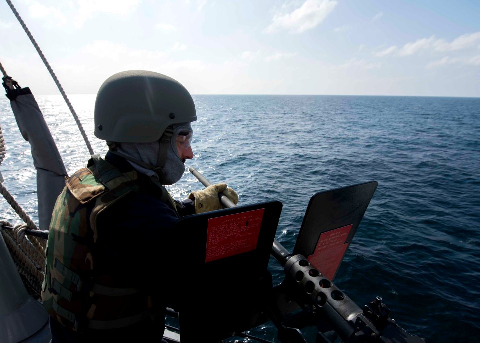 USS Dewey (DDG 105) 141118-N-KB426-133 (15657151959)