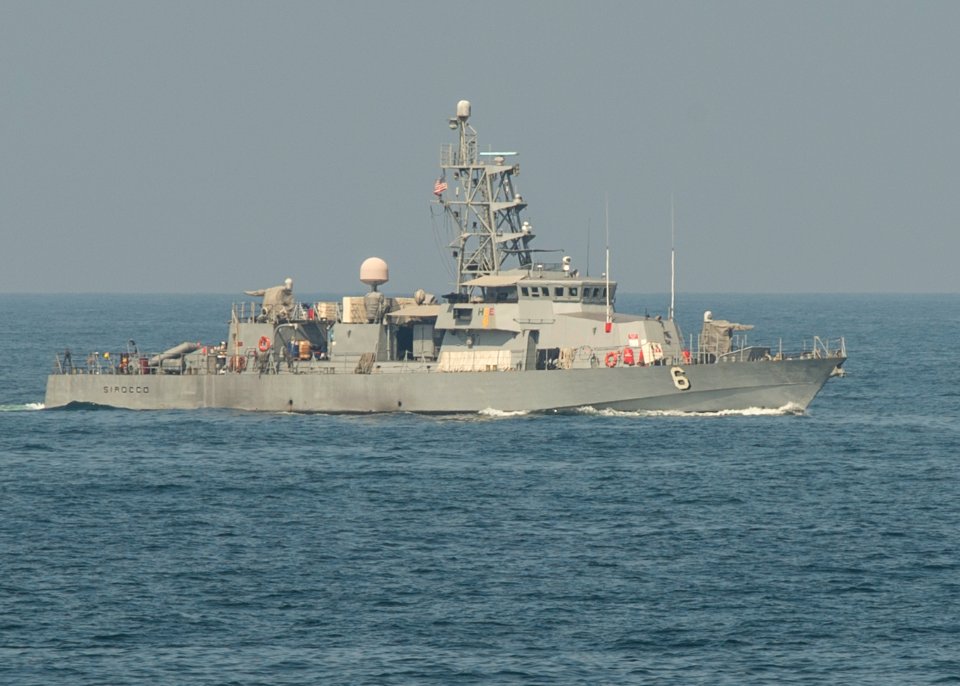 USS Dewey (DDG 105) 150206-N-KB426-023 (15857512044)