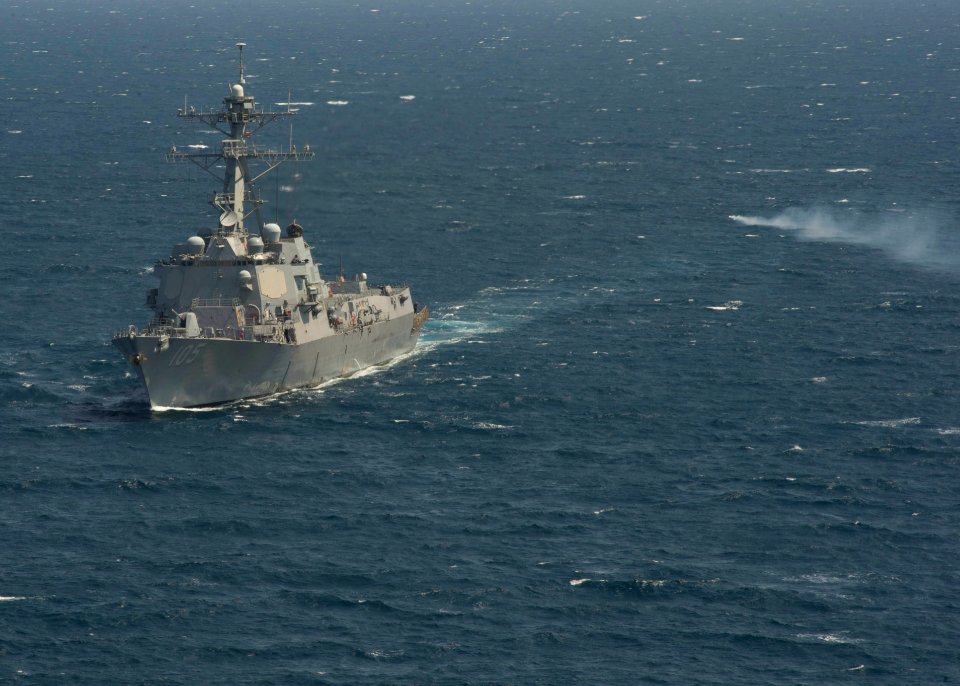 USS Dewey (DDG 105) 141109-N-KB426-207 (15585111118)