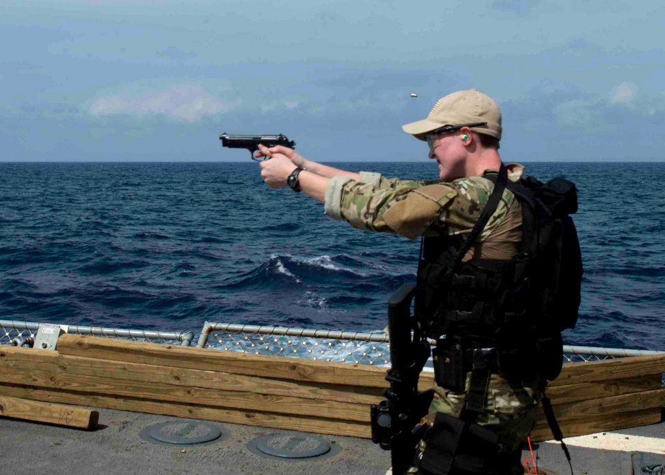 USS Dewey’s (DDG 105) 141119-N-KB426-373 (15670927827)