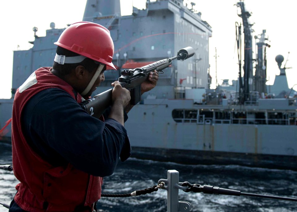 USS Dewey (DDG 105) 141116-N-KB426-040 (15234379854)
