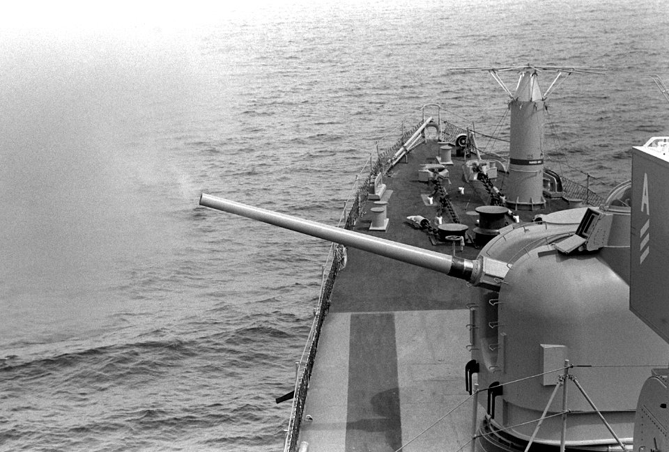 USS Dewey (DDG-45) fires 127mm gun 1979