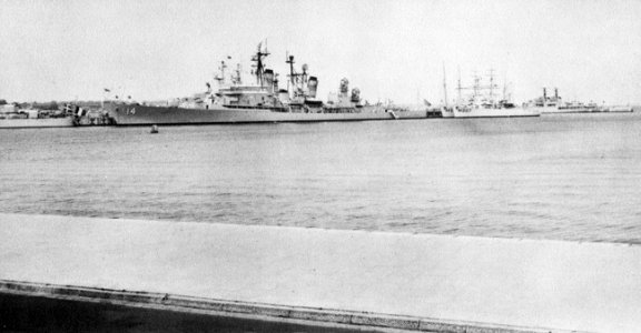 USS Dewey (DLG-14) at Kiel (Germany) in 1961