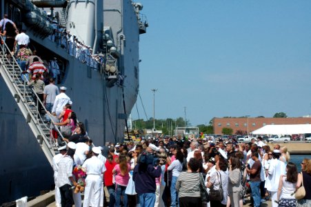 US Navy 070516-N-2456S-151 Families and friends of Whidbey Island-class USS Ashland (LSD 48) Sailors embark the ship after Ashland returned from a six-month deployment