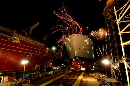 US Navy 070515-N-3642E-304 The Military Sealift Command (MSC) auxiliary dry cargo carrier USNS Richard E. Byrd (T-AKE 4), is launched into the San Diego Harbor after a christening ceremony