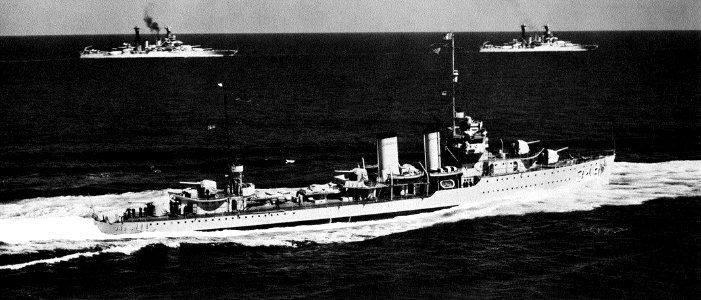 USS Dewey (DD-349) at sea with battleships in the 1930s