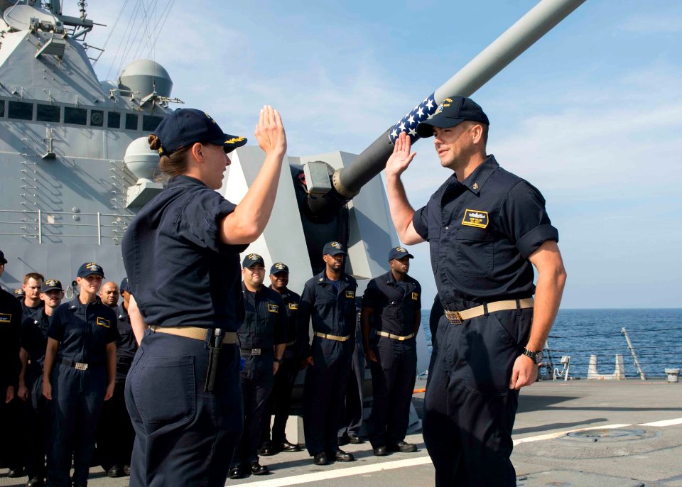 USS Dewey (DDG 105) 141023-N-KB426-021 (15008752334)